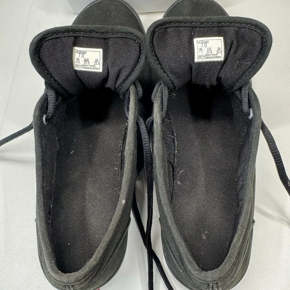 Vans Atwood Low Triple Black Canvas Sneakers Womens Size 7 Skate Shoes VN000NJO1